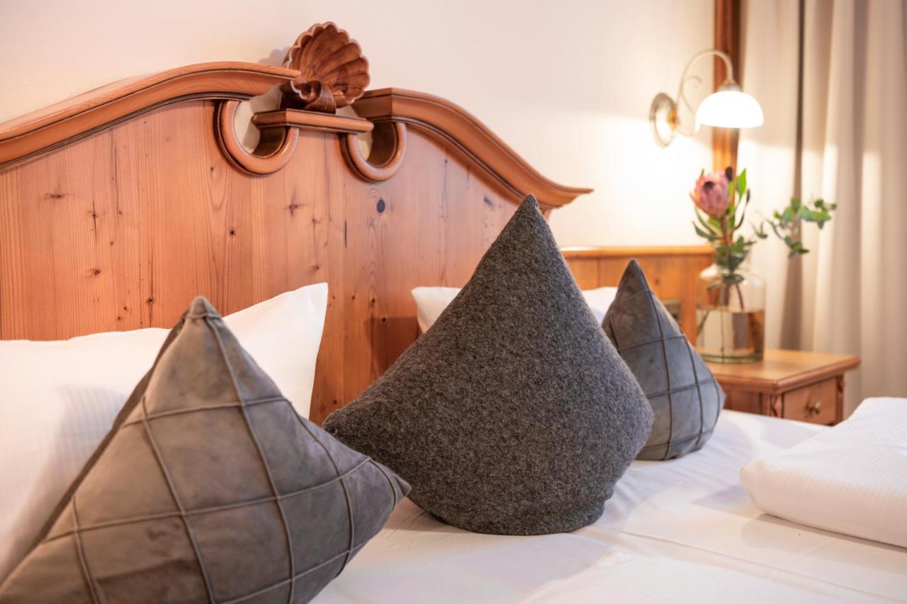Landhotel 3Kronen Adelsdorf Εξωτερικό φωτογραφία