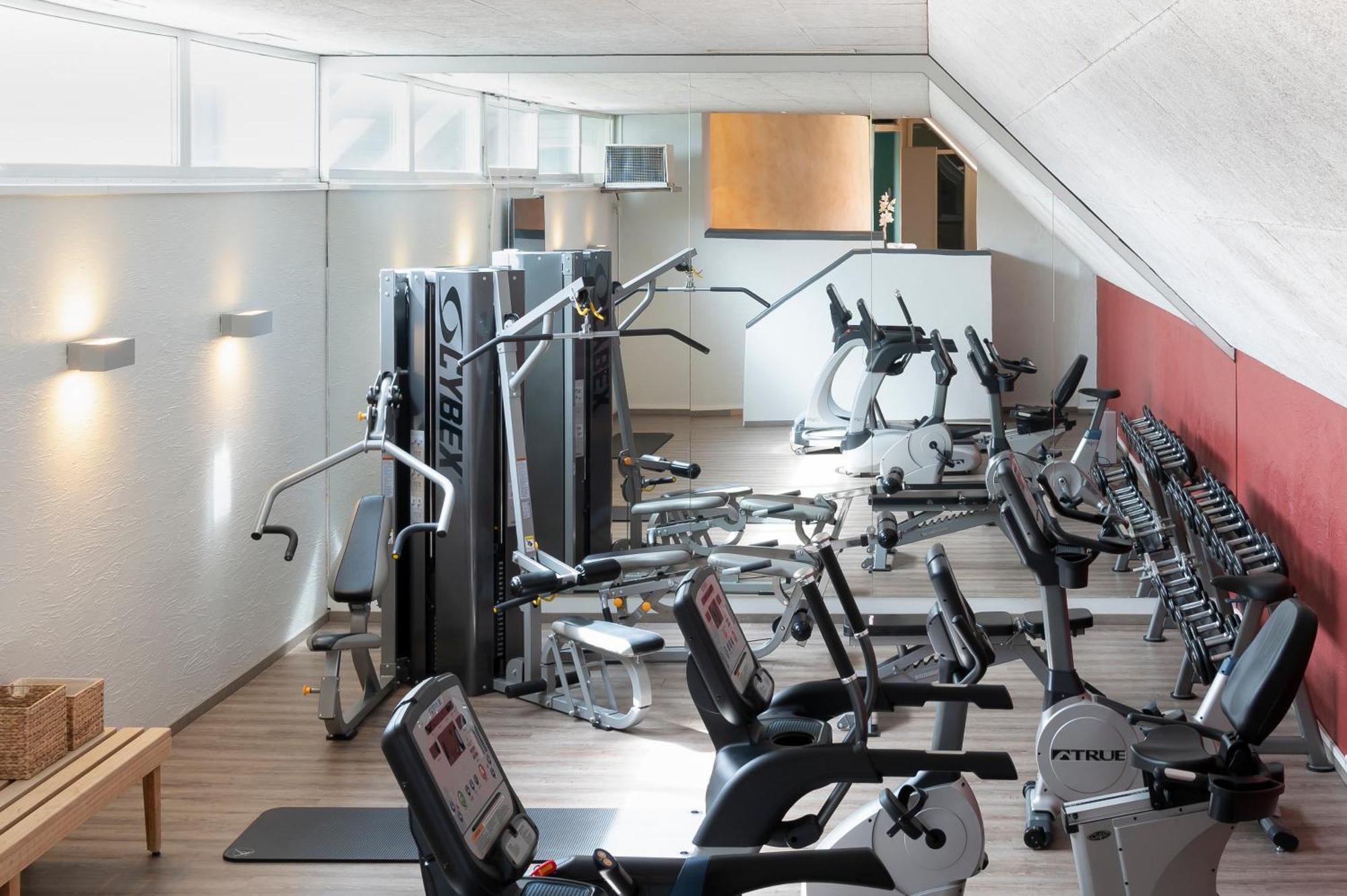 Landhotel 3Kronen Adelsdorf Εξωτερικό φωτογραφία