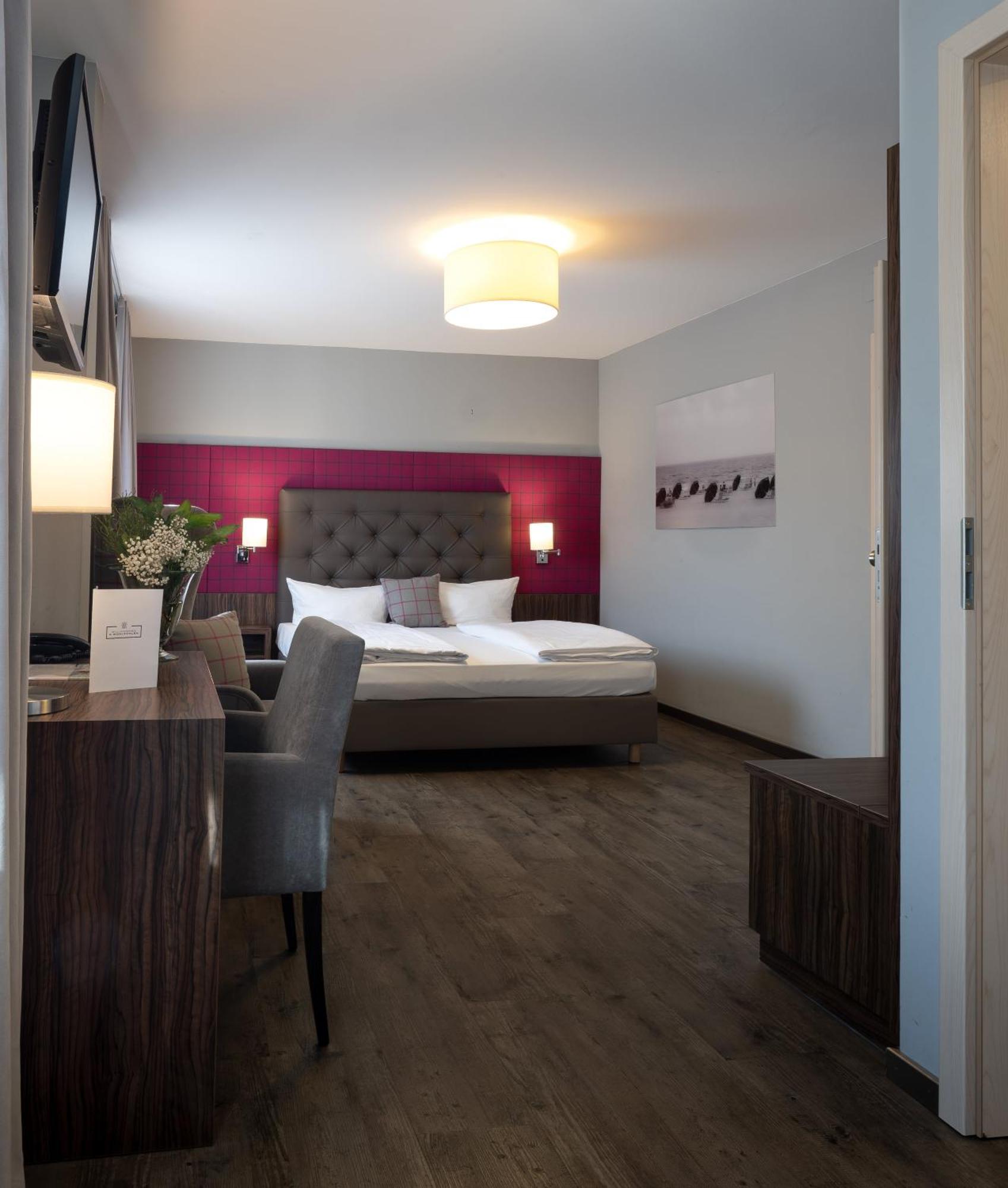 Landhotel 3Kronen Adelsdorf Εξωτερικό φωτογραφία