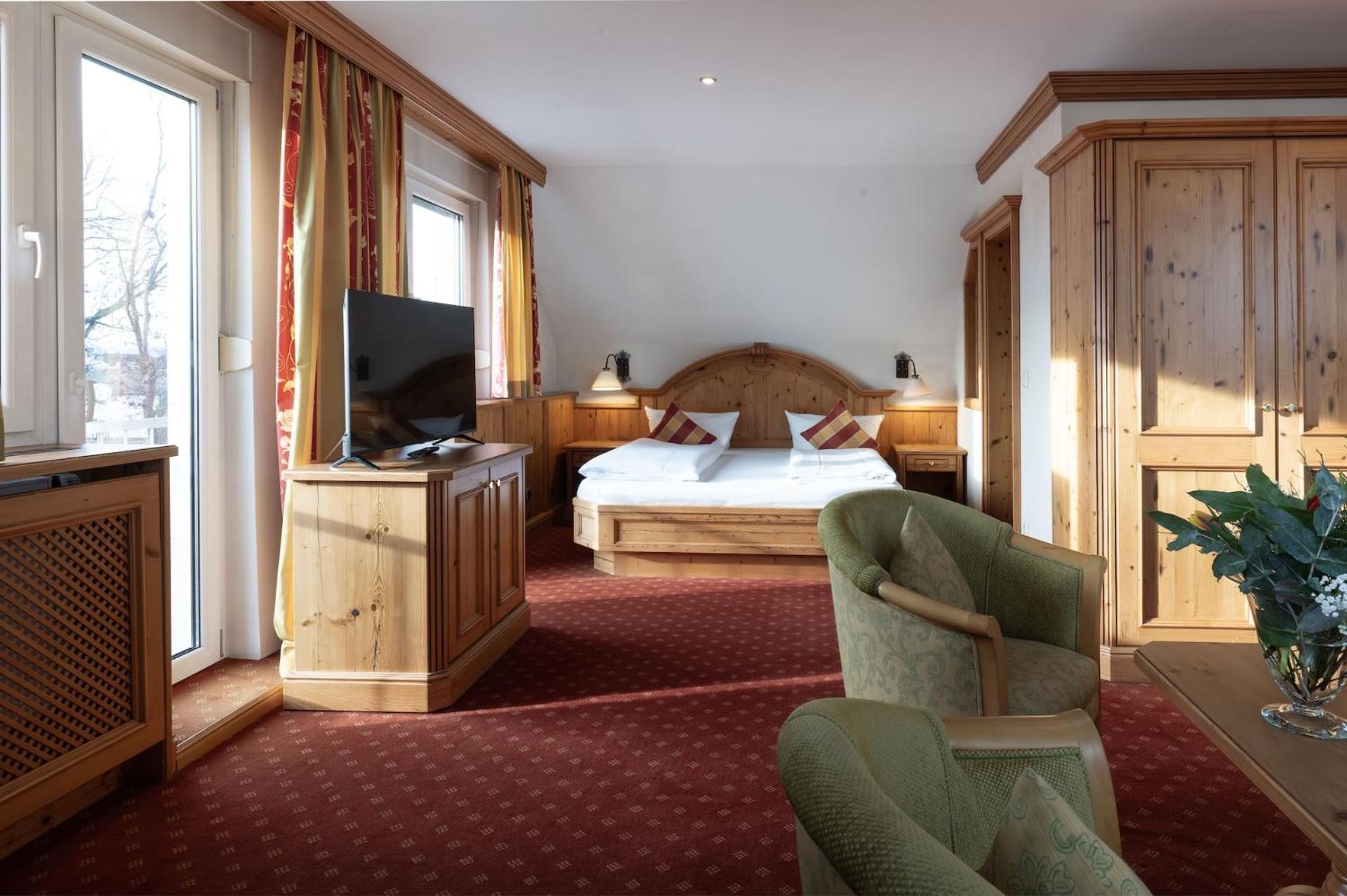 Landhotel 3Kronen Adelsdorf Εξωτερικό φωτογραφία