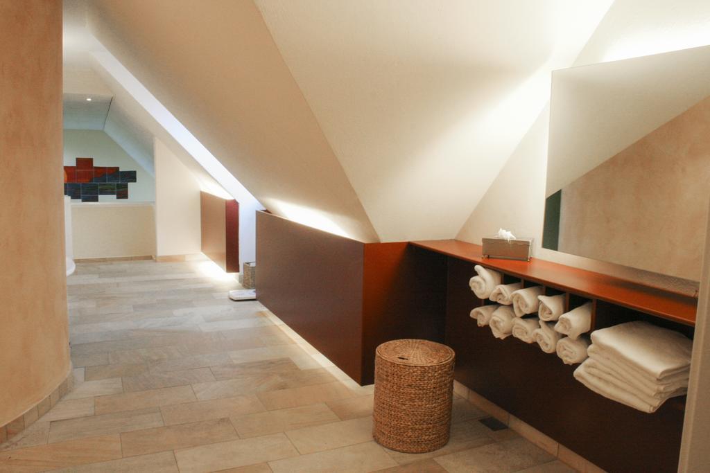 Landhotel 3Kronen Adelsdorf Εξωτερικό φωτογραφία